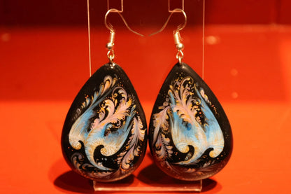 orecchini dipinti a mano, ispirati alla fenice, un regalo elegante e simbolico.