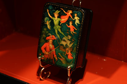 "PETER PAN"